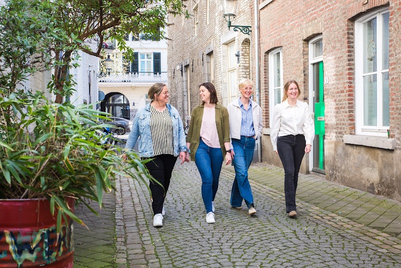 Verloskundigenpraktijk Maastricht — kraamzorgbureau in Maastricht